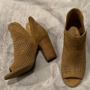 Lucky Brand booties peep toe